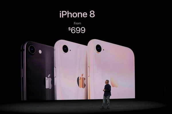 iPhone 8的售價從699美金起跳。（法新社）