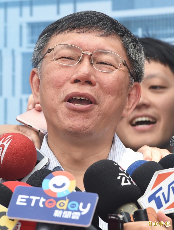 台北市長柯文哲與李登輝會面被周玉蔻認為是踩對岸紅線,柯P對此回應:「周玉蔻是中國駐台代表還是怎樣?」(資料照)