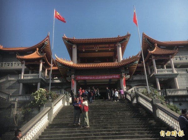 彰化縣二水鄉「碧雲禪寺」被美國「紐約時報」報導，變成「共產主義神殿」，引發台灣人民怒氣，遭批是「台灣之恥」，彰化縣政府今將祭出停水停電，最快下週拆除。（資料照）