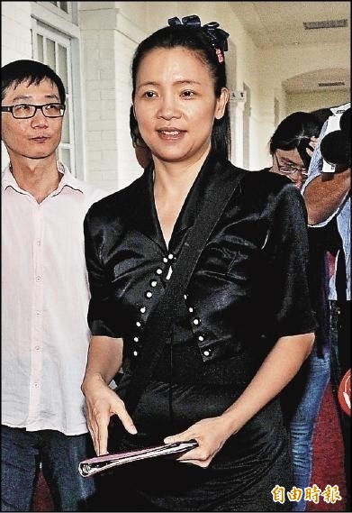 璩美鳳表態,將以無黨籍身分投入高雄市長選戰。(資料照)