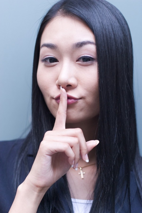 研究发现,食指比无名指长的女性较容易吸引到男性,在感情中也较容易偷吃。画面中人物与新闻无关。(情境照)