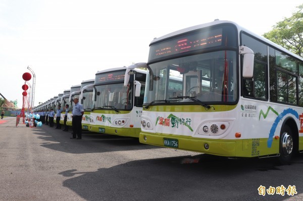 蘇花改7日起開放大客車通行，同步新增蘇澳往返東澳、南澳兩條客運路線；圖為國光客運大型巴士。（資料照）