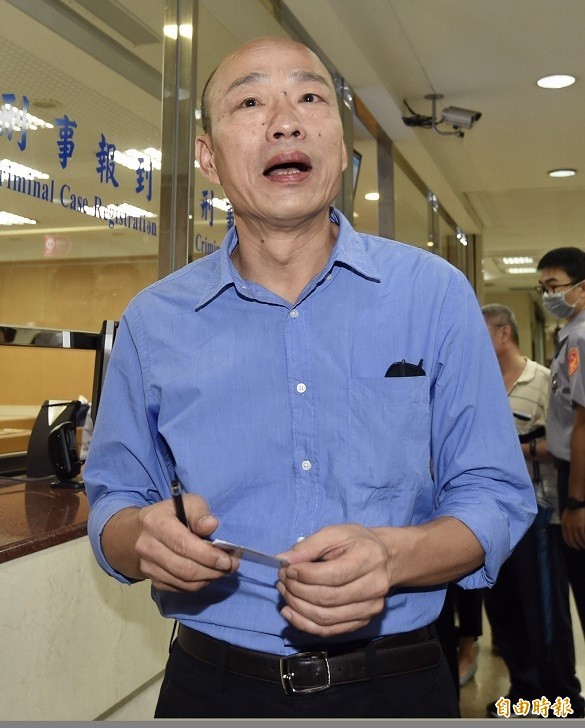台北地檢署偵辦韓國瑜被檢舉「菜蟲案」,14日傳喚前北農總經理韓國瑜釐清案情。(記者簡榮豐攝)
