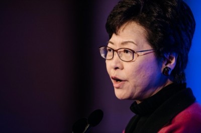 香港特首當選人林鄭月娥今下午啟程前往北京,接受中國國務院總理李克強任命。(彭博社)