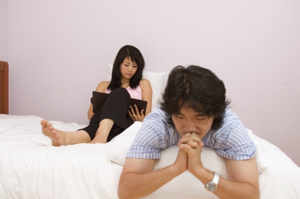 林口長庚醫院男性學及婦女泌尿科主任陳煜指出,全台早洩盛行率為3成,估計約有300萬名男性是「快槍俠」,且早洩除了影響男人性愛表現,更可能對男女心理造成影響。(情境照)