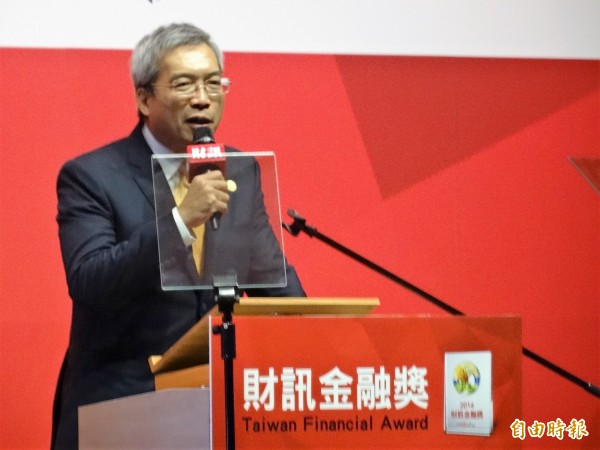 謝金河指出,也許像郭董這樣的人,未來可能會在政壇領風騷,台灣也可能加速政黨輪替。(資料照,記者王孟倫攝)