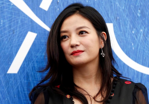 媒體指出，趙薇夫婦投資過程受益於與「明天系」關係匪淺的金融公司，趙薇夫婦被懲處，顯示出中國當局準備對「明天系」開刀的訊號。（路透）