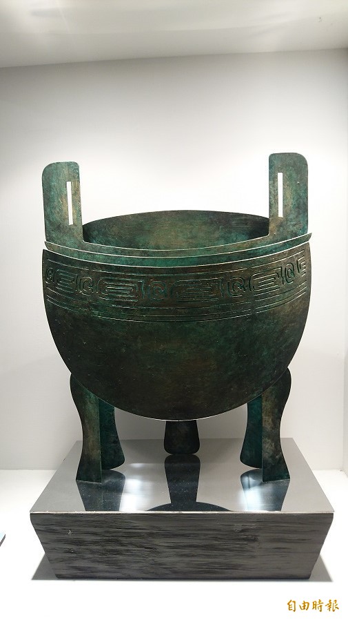 谷同金4大系列作品即日起在永興家具創始店展出。(記者劉婉君攝)