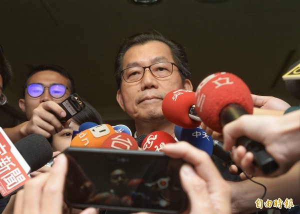 李應元說,今天上午詹順貴原本只是請假,演變成今天下午的請辭,他個人認為真的沒有必要。(記者林正堃攝)