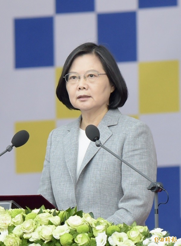 總統蔡英文今天發表國慶談話,針對兩岸關係提出4個「不會」。(記者黃耀徵攝)