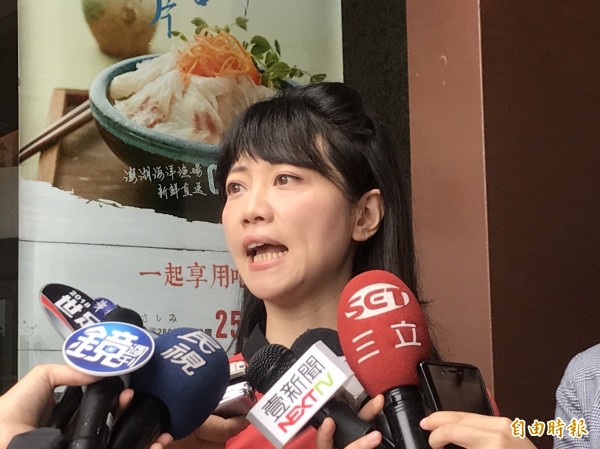 民進黨台北市議員高嘉瑜(見圖)被台北市長參選人姚文智辦公室發言人洪立齊點名「看要不要退黨」。(資料照,記者蘇芳禾攝)