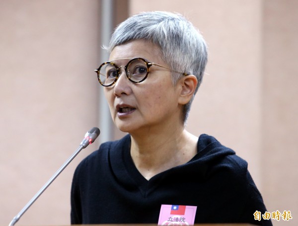 會李烈說,對於現在的紛爭,她真的看不太懂,「如果同志跟我們一樣想結婚,為什麼不讓他們結婚?」(記者林正堃攝)