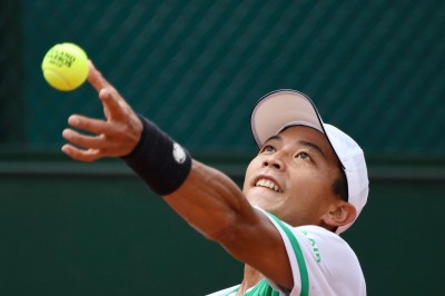 網球》盧彥勳法網雙打傷退 賽後MRI檢測手肘