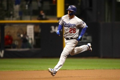 MLB》又是他! 35歲老將超會在季後賽第六戰開轟 MLB》又是他! 35歲老將超會在季後賽第六戰開轟