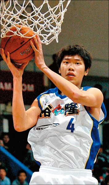 HBL30歲了,賽事中培養了許多超級球星,圖為曾文鼎。(本報資料照) HBL30歲了,賽事中培養了許多超級球星,圖為曾文鼎。(本報資料照)