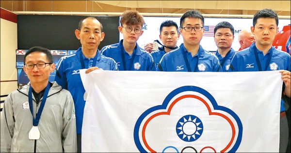 台灣男子三人賽與五人團體賽都收下世錦賽銀牌。(取自世界保齡球總會官網) 台灣男子三人賽與五人團體賽都收下世錦賽銀牌。(取自世界保齡球總會官網)