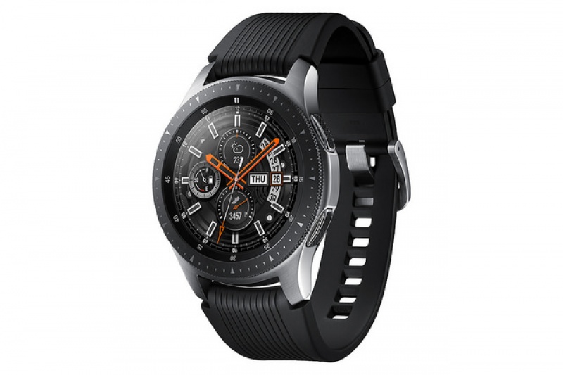 三星也同步發表新款智慧型手錶Galaxy Watch。並有 46mm、42mm 兩種選擇尺寸選擇，同時皆支援 LTE 連線、內建三星智慧助理「Bixby」。圖為46mm。（圖／翻攝自三星官方Flickr）
