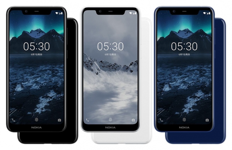 Nokia X5 （國際版名稱為Nokia 5.1 Plus），機身正面採用劉海全螢幕的設計、機身背蓋搭載雙主鏡頭，並提供黑、白、藍三種顏色。（圖片來源／翻攝自Nokia  中國官網）