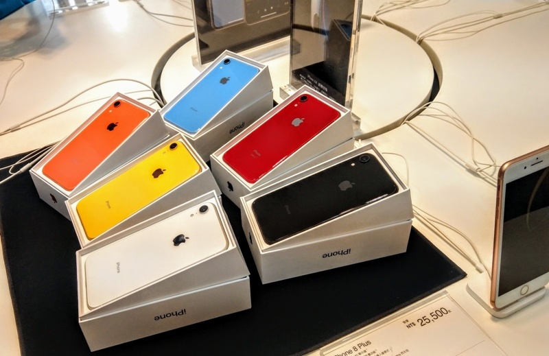 iPhone XR 登台開賣（圖片來源／記者劉惠琴攝）