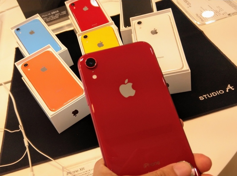 iPhone XR 登台開賣（圖片來源／記者劉惠琴攝）