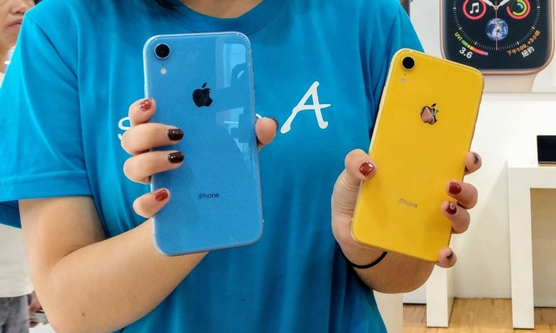 iPhone XR 登台開賣（圖片來源／記者劉惠琴攝）