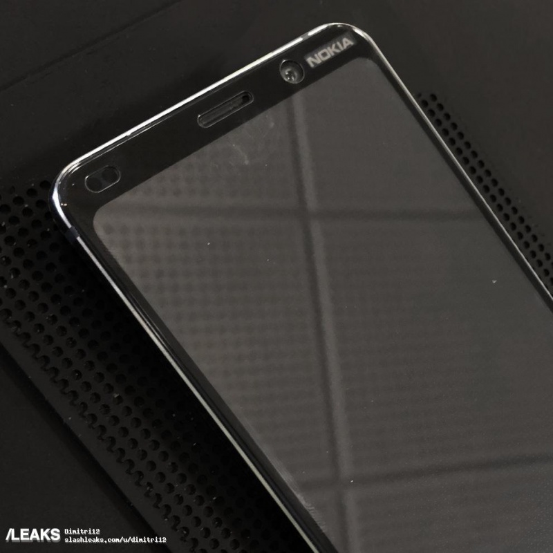 疑似為 Nokia 9 實機正面機身照片，被外媒提前曝光。（圖翻攝自Slashleaks）