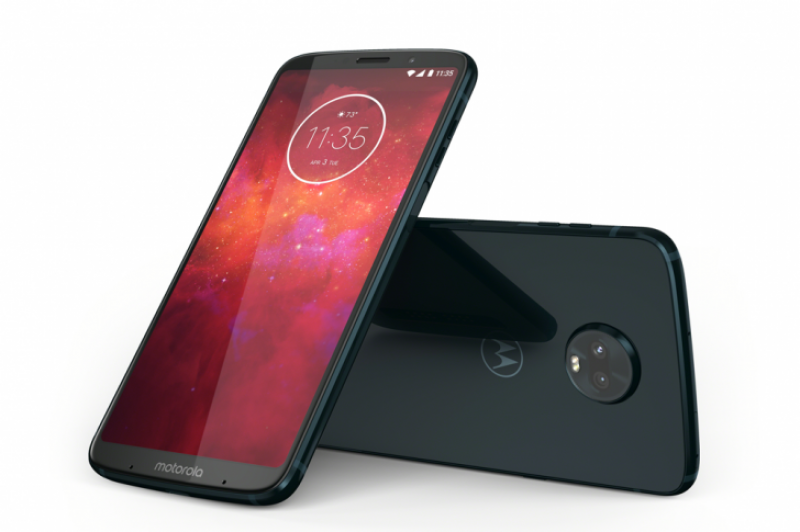 Moto Z3，具備有專屬MOD模組化擴充功能，裝在 MOD 上的Snapdragon X50 5G 通訊模組 配件，使得MOTO Z3 成為全球第一支具備 5G 連網能力的手機。（圖／翻攝自 Moto 官網）