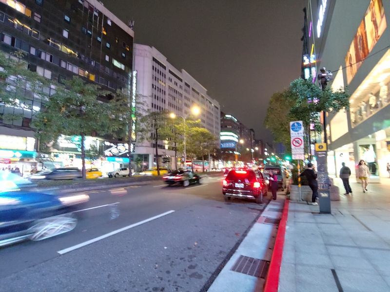 LG V40 ThinQ 實拍