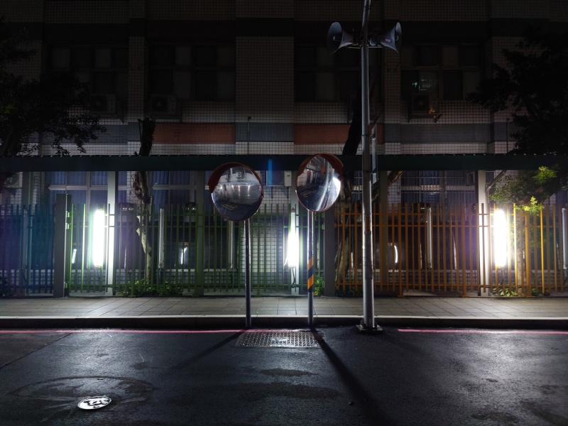 Xperia 1 III 夜拍（專業模式、未啟用 HDR）