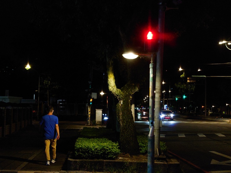 Xperia 1 III 夜拍（專業模式、未啟用 HDR）