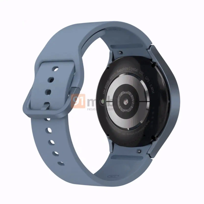 據稱為今年8月將發表的新一代三星Galaxy Watch 5官方渲染圖流出，圖為標準版的Galaxy Watch 5 淡藍色。（圖翻攝91mobiles）