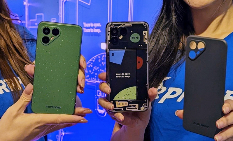 史上最環保的手機「Fairphone 4」全機模組化，建議售價為新台幣19,900元。（圖／記者劉惠琴攝）