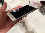 跟 Z3 相去不多!Sony Xperia Z4 實機寫真