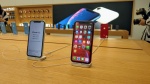 iPhone XR 登台開賣（圖片來源／記者劉惠琴攝）