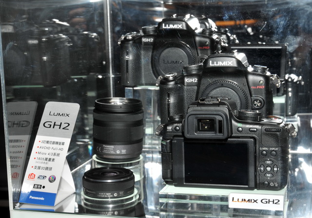 Panasonic Lumix GF2 女朋友二正式登台