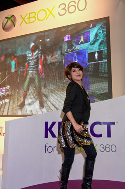 台北電玩展 Xbox 360 250GB 主機 + Kinect 同捆組首賣,每日限量 - TGS 2011