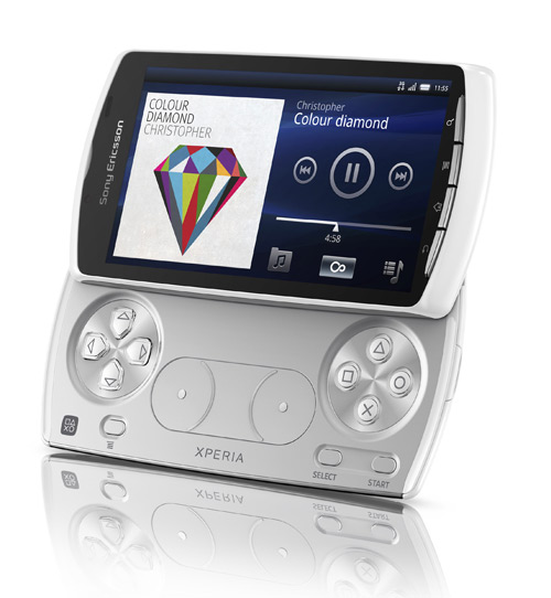 全世界第一款 PlayStation Certified 智慧手機 - Sony Ericsson Xperia  PLAY