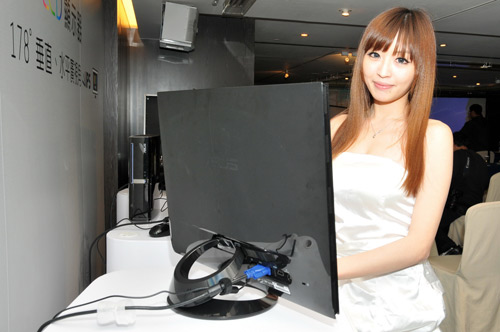 華碩全面導入廣視角 IPS 顯示器進入新紀元