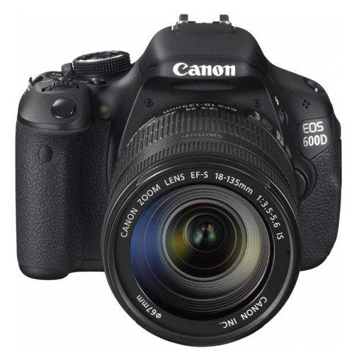 Canon 榮獲 TIPA 2011 年度最佳影像產品四項大獎