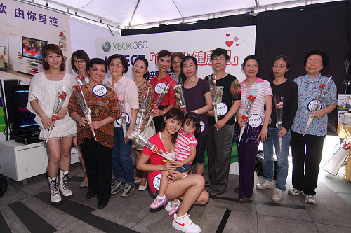 Xbox 360 祭出動感美麗的媽媽軍團 用健康歡慶母親節