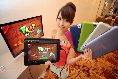 Toshiba 發表 10 吋多彩可換殼平板電腦 Tablet AT100