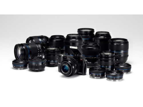 Samsung 發表數位相機 NX200
