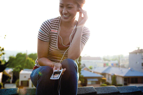Sony 發表全新 Walkman 數位隨身聽 A860 與 S760