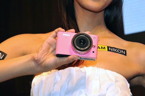 全球速度最快單眼相機  Nikon 1 強勢登場