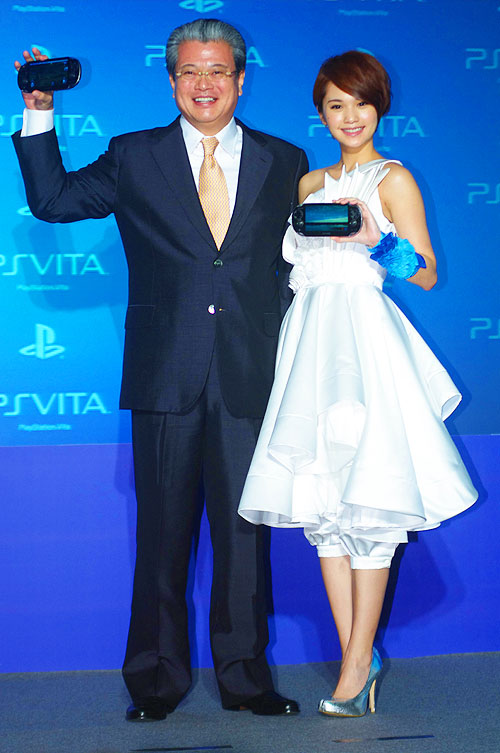 Sony 次世代攜帶型娛樂主機 PlayStation Vita 將於 12/23 在台發售