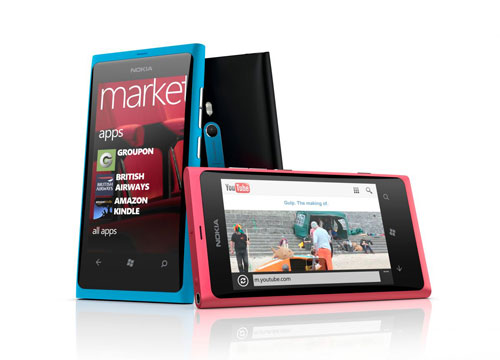 諾基亞首批 Windows Phone 智慧型手機 Nokia Lumia 800 和 Nokia Lumia 710 問世