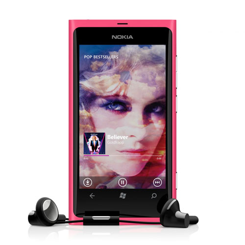諾基亞首批 Windows Phone 智慧型手機 Nokia Lumia 800 和 Nokia Lumia 710 問世