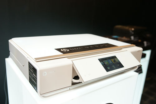 HP 在台發表美型雲端事務機 ENVY 110