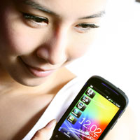 HTC 與中華電信攜手推出 HTC Explorer HTC 與中華電信攜手推出 HTC Explorer