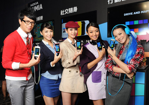 諾基亞在台發表 Nokia Lumia 800、Lumia 710